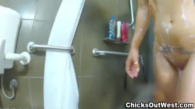 Real amateur australian couple showering