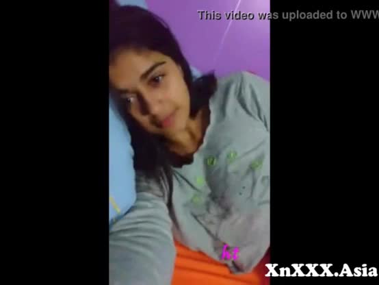 Young teen saeeda indian playing for boyfriend on cam
