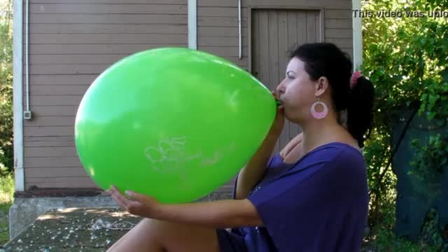 Sit pop two balloons